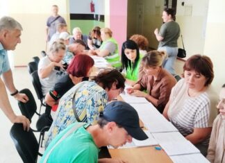 Мешканці мікрорайону Шахтобудівників вже отримали майже 25 млн грн на ремонт пошкодженого у червні житла