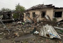 На місцях влучань КАБів у Павлограді працюють усі відповідні служби