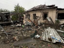 На місцях влучань КАБів у Павлограді працюють усі відповідні служби