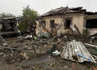 На місцях влучань КАБів у Павлограді працюють усі відповідні служби